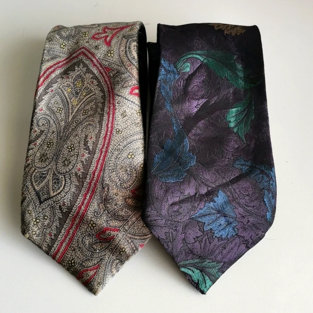 OSCAR DE LA RENTA VINTAGE 2 TIES